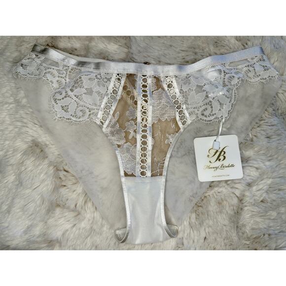 Honey Birdette MOLLY🤍 White Lace Floral 2 Piece Set 34DD & Medium Brief - Picture 8 of 10
